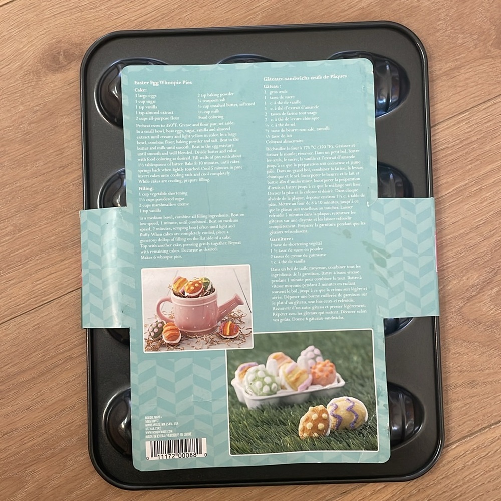 Easter egg baking pans- set of 3 - Picture 3 of 5